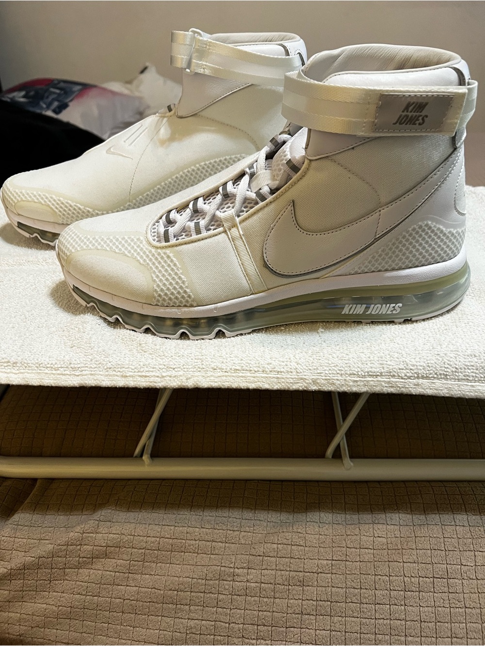 Nike - Picture 3 of 6